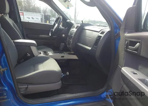 2011 Ford Escape Xlt from USA, damaged, VIN 1FMCU9D71BKA18510